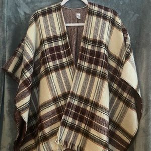 Plaid Sweater Wrap Poncho — LIKE NEW